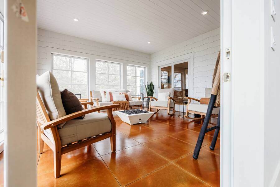 4 Season Room 