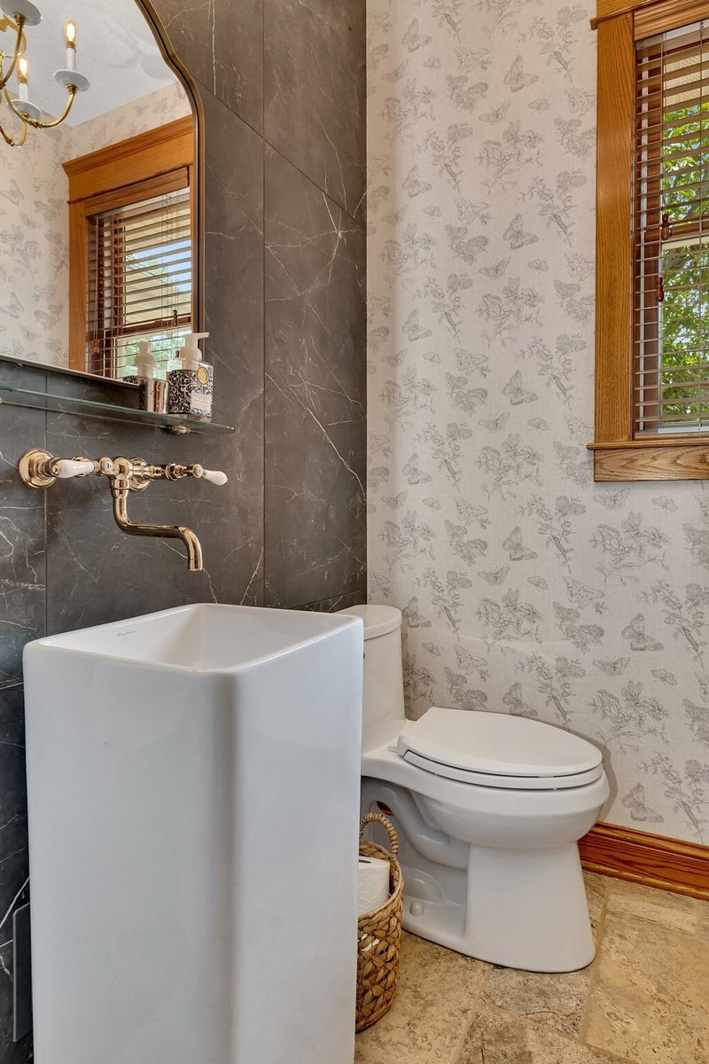 Hillside Refresh - Bathroom