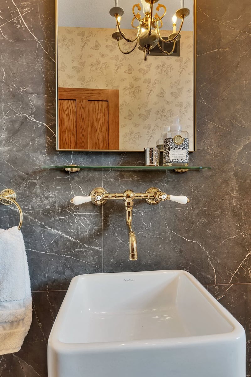 Hillside Refresh - Bathroom